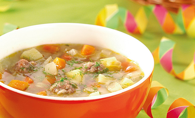 Mettklößchen-Suppe mit würzigem Fenchel