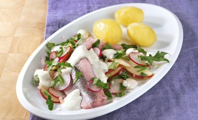 Matjes-Radieschen-Salat mit Pellkartoffeln Rezept | tegut...