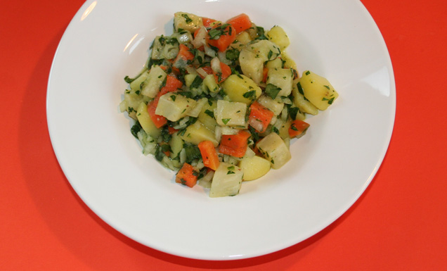 Möhren-Kartoffel-Sellerie-Salat Rezept | tegut...